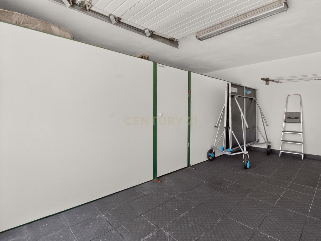 Moradia T4 Térrea de Sonho com Piscina, Campo de Futebol - Image 54