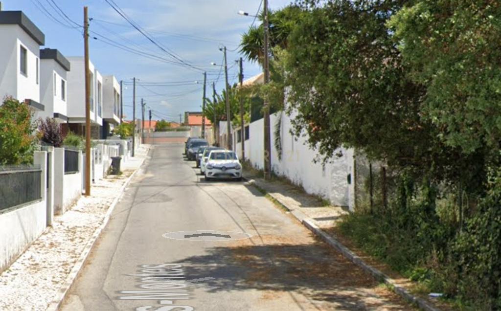 Terreno Urbano nas Quintinhas 600m2 duas frentes de estrada, ótima localização - Image 12