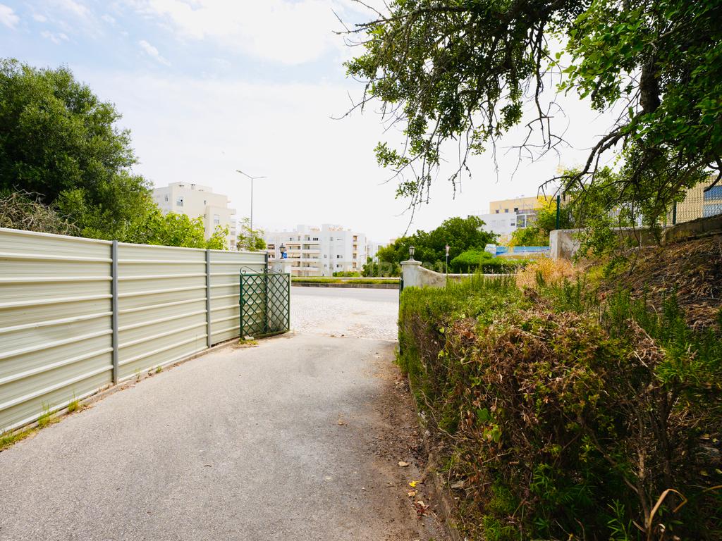 Terreno Urbano Premium para Promoção Imobiliária | Armação de Pêra - Image 8