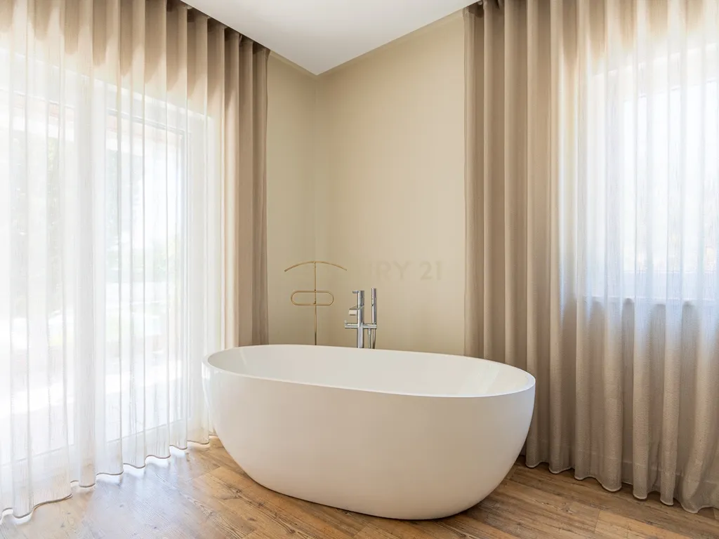 Moradia T5 com piscina em Sesimbra - Image 36