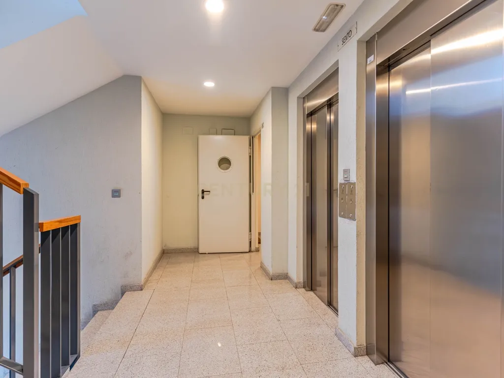 Apartamento T2 com Terraço em Granada, Andalucía - Image 45