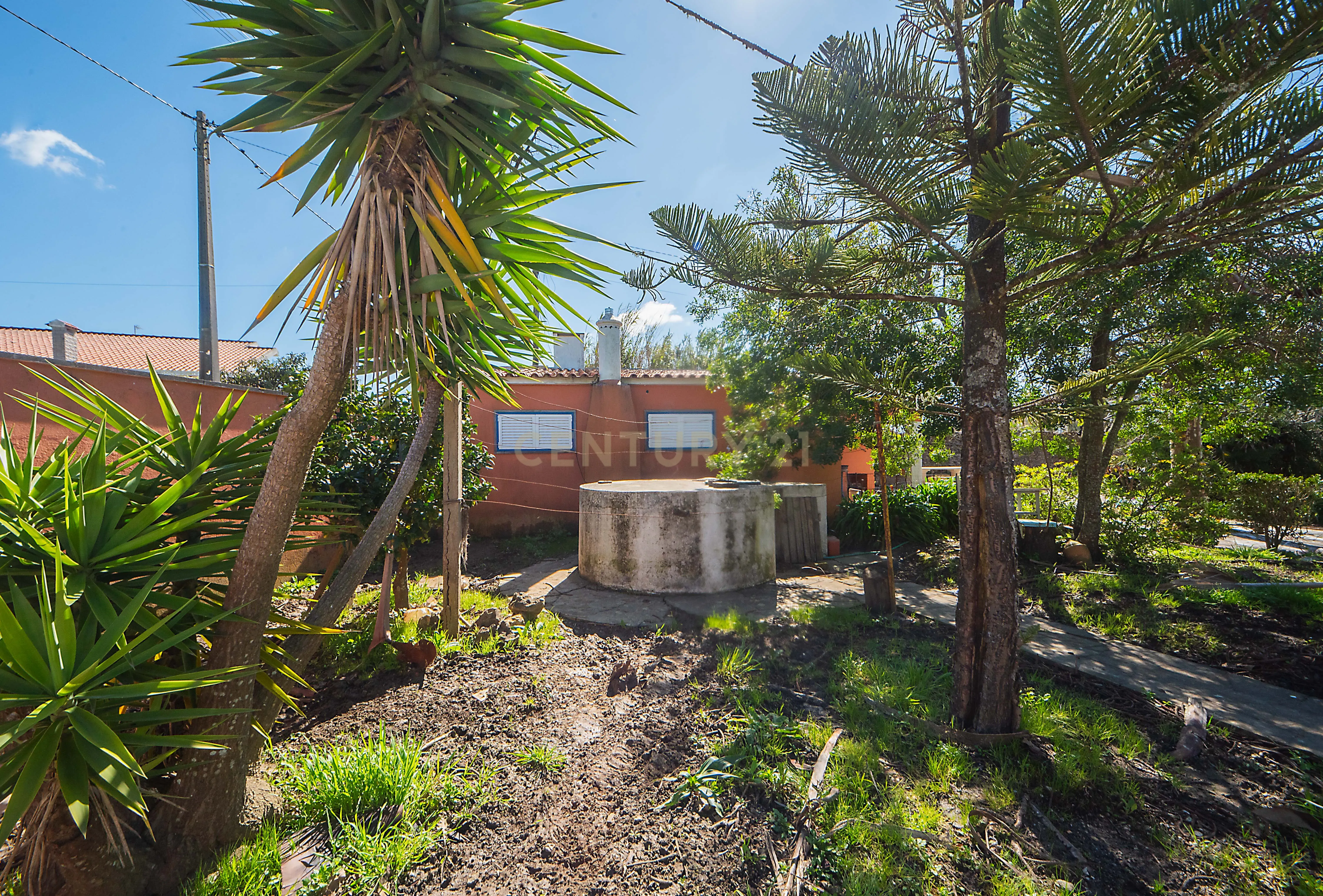 Fotografia 11 de Moradia Tradicional T4 em terreno de 5.120m² e Anexo T2 Independente – S. João das Lampas  Refúgio,e a minutos das Praias de Sintra.