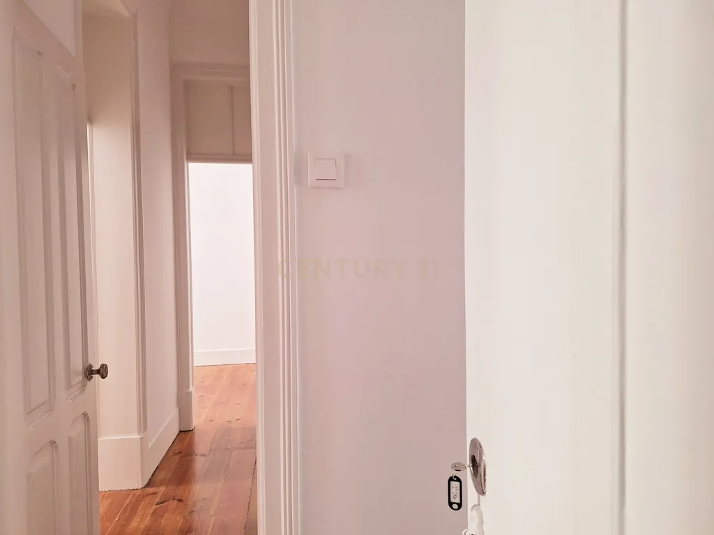 Apartamento T3+2 para Arrendamento em Campolide - Image 31