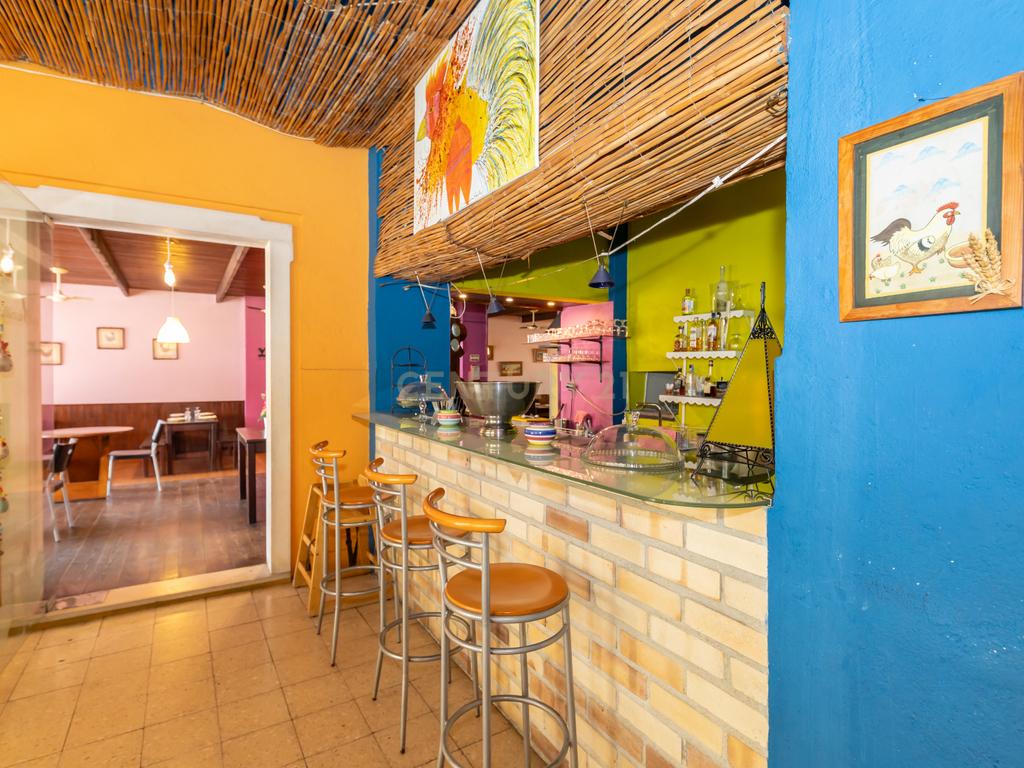 Restaurante "República dos Frangos" – Oportunidade Única em São João, Junto à Praia - Image 26