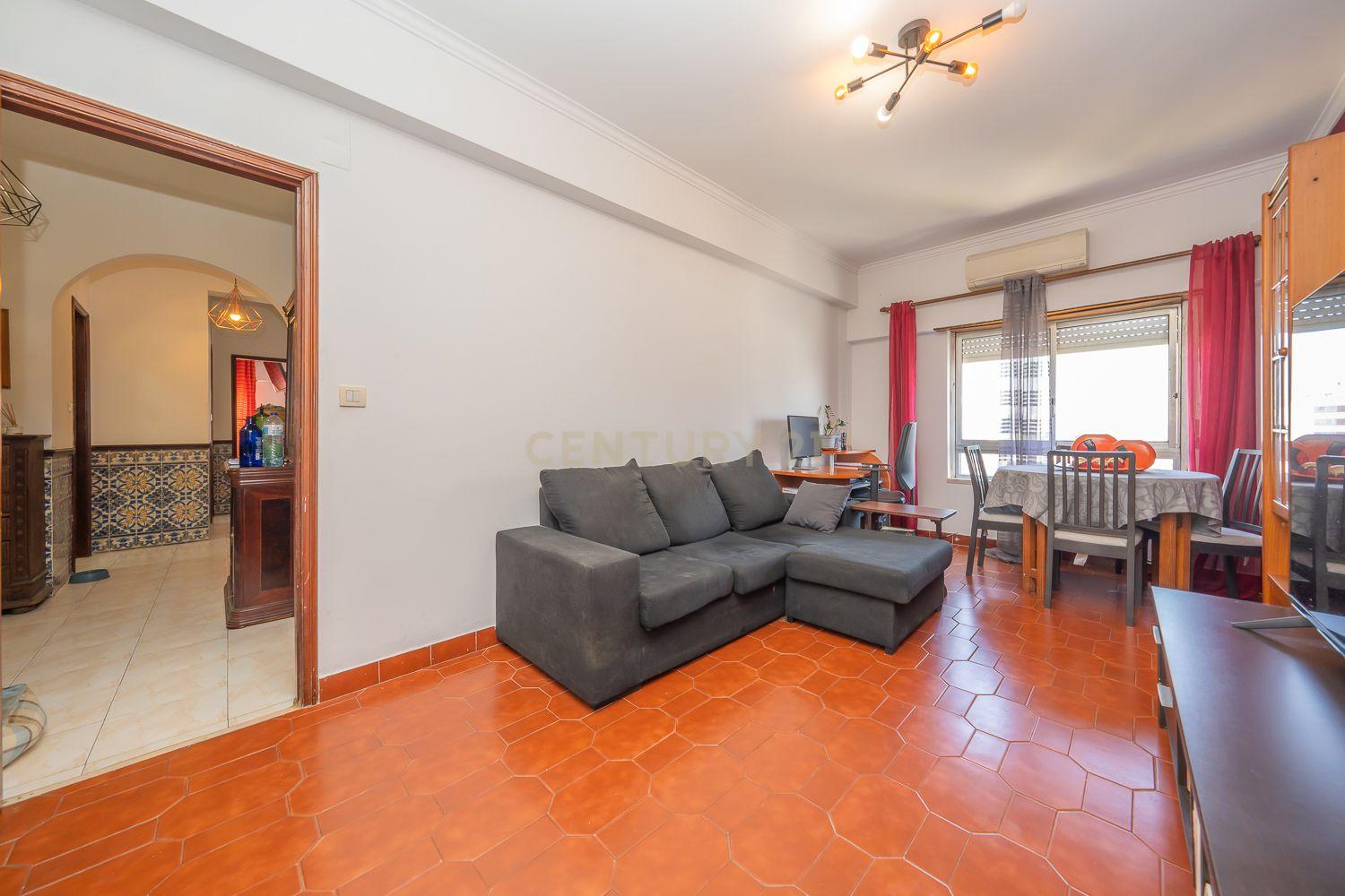 Fotografia 8 de Apartamento T3 Póvoa de Santa Iria com elevador, boa localização