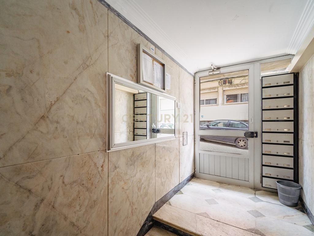 Apartamento T2 em Cacilhas – Excelente Localização - Image 21