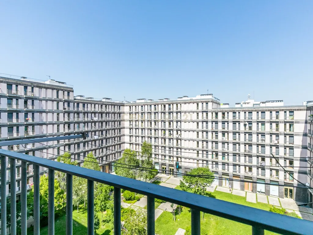 LUMINOSO APARTAMENTO T3 - Condomínio EPUL Entrecampos, com área bruta - Image 15
