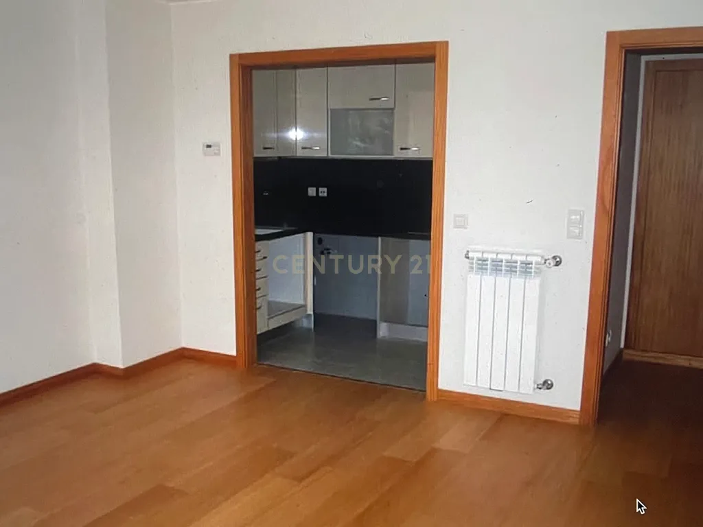 Apartamento T0 em Paranhos - Porto - Image 2