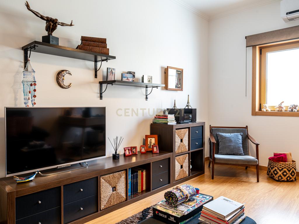 Apartamento T3+1 com Sótão de 100m² na Abrunheira – Oportunidade Única!   - Image 24