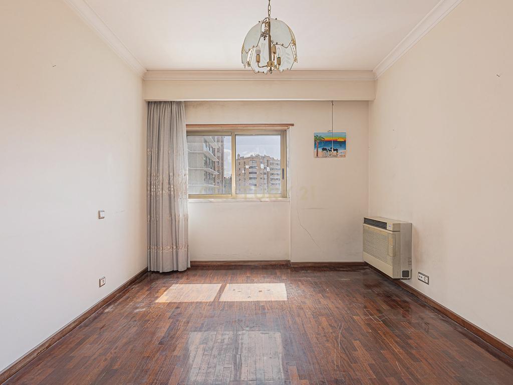 T4 com 180 m² e Garagem Box no Areeiro, Lisboa - Image 14