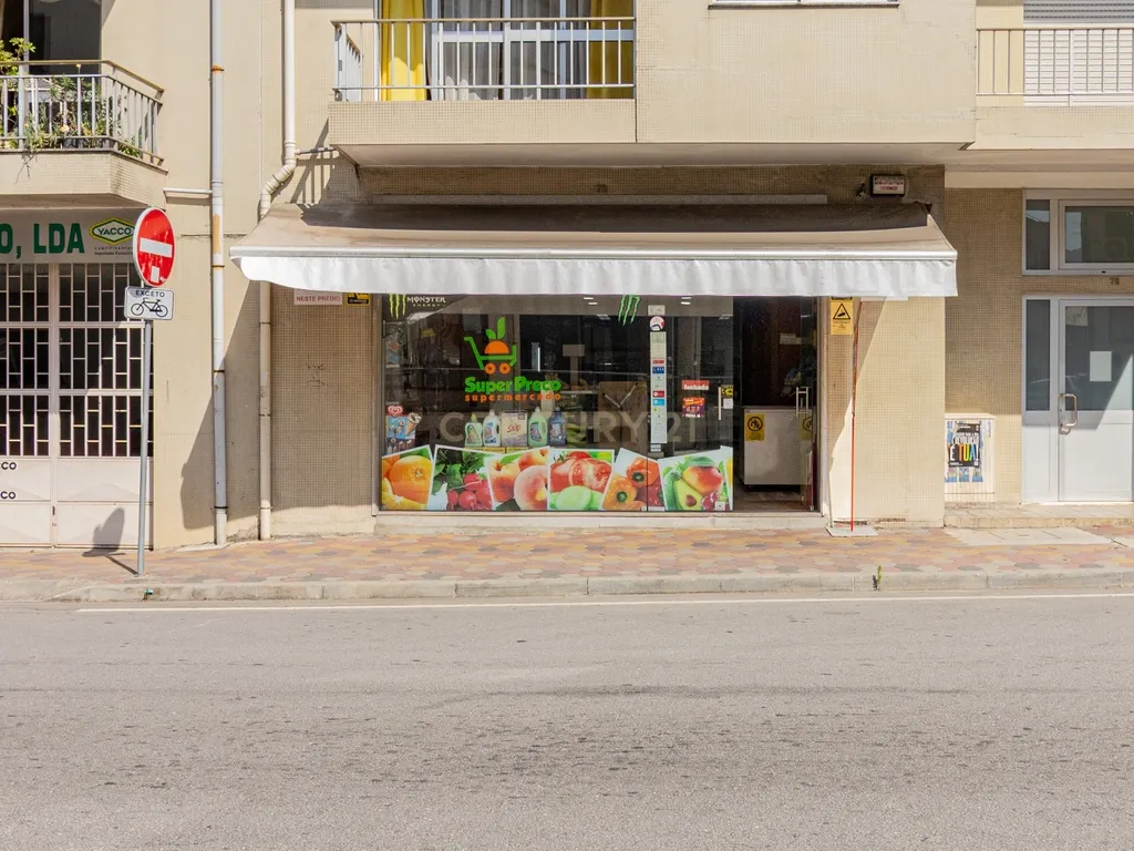 Trespasse de Supermercado junto à Universidade do Minho - Image 15