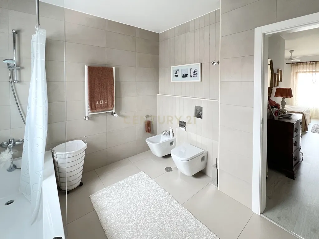 Apartamento T2 Duplex Torres Vedras centro - Image 26