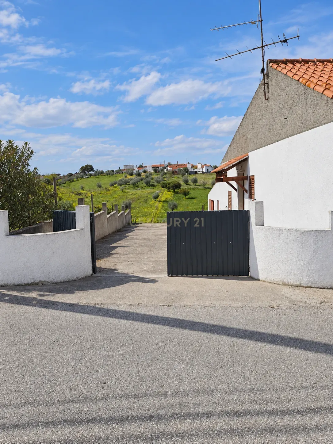 Moradia T3 em Santiago Maior, €180.000