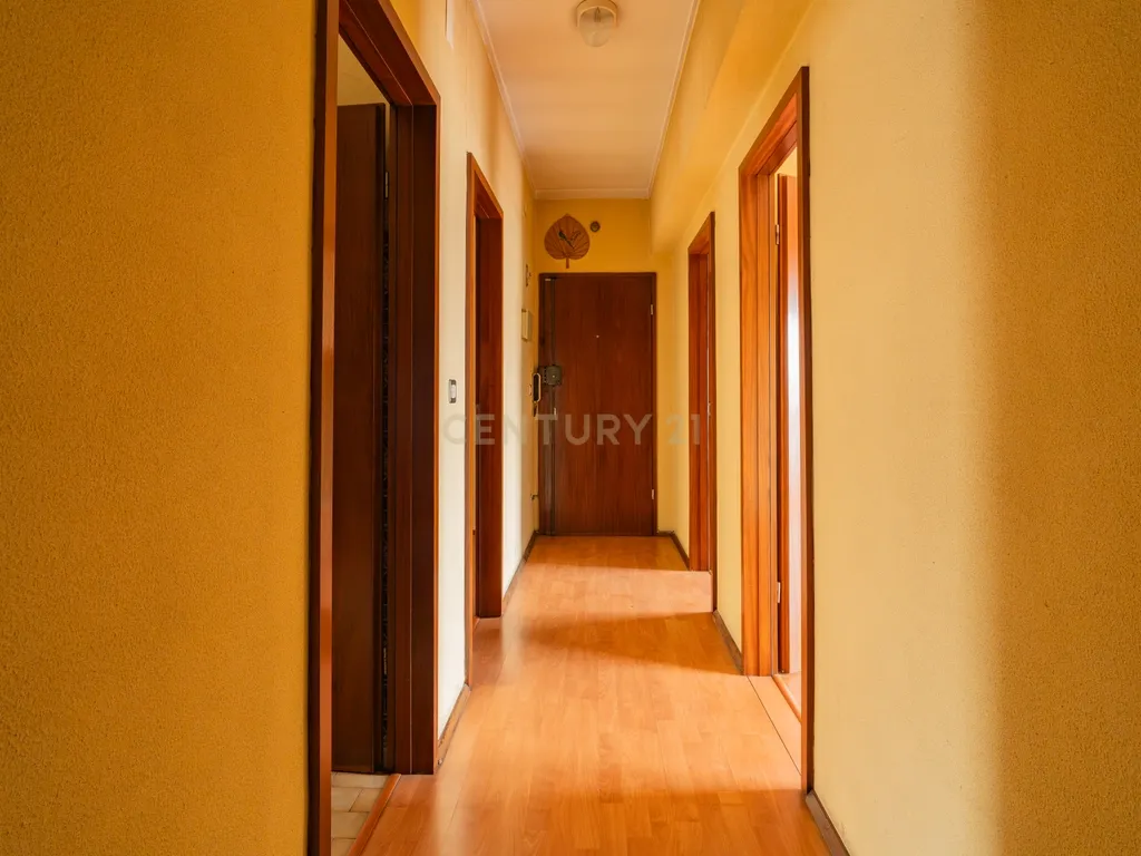 Apartamento T2 em Marinha Grande - Oportunidade Única! - Image 15
