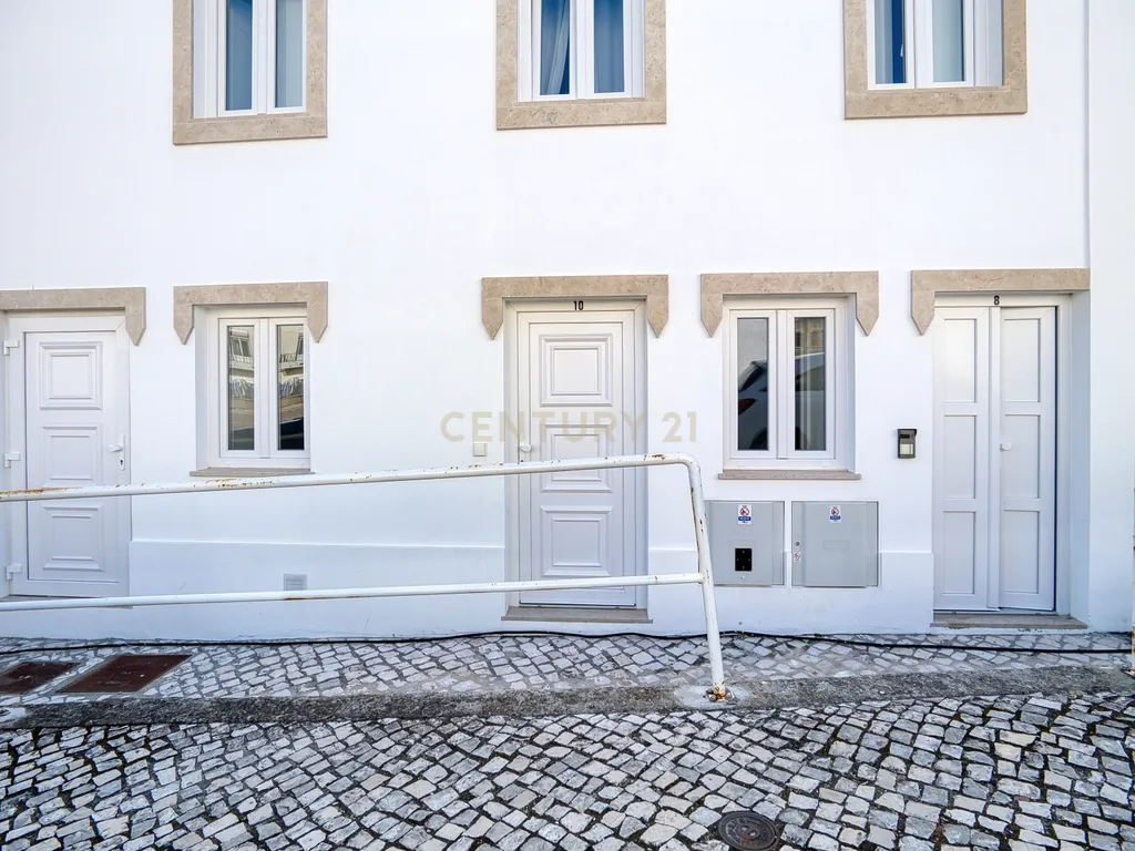Apartamento Renovado T2 em Nazaré - Image 16