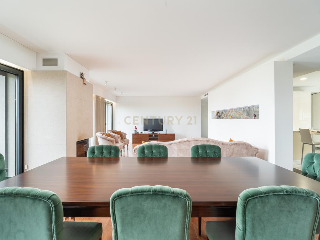Requintada Penthouse T6 em Celas - Coimbra - Image 2