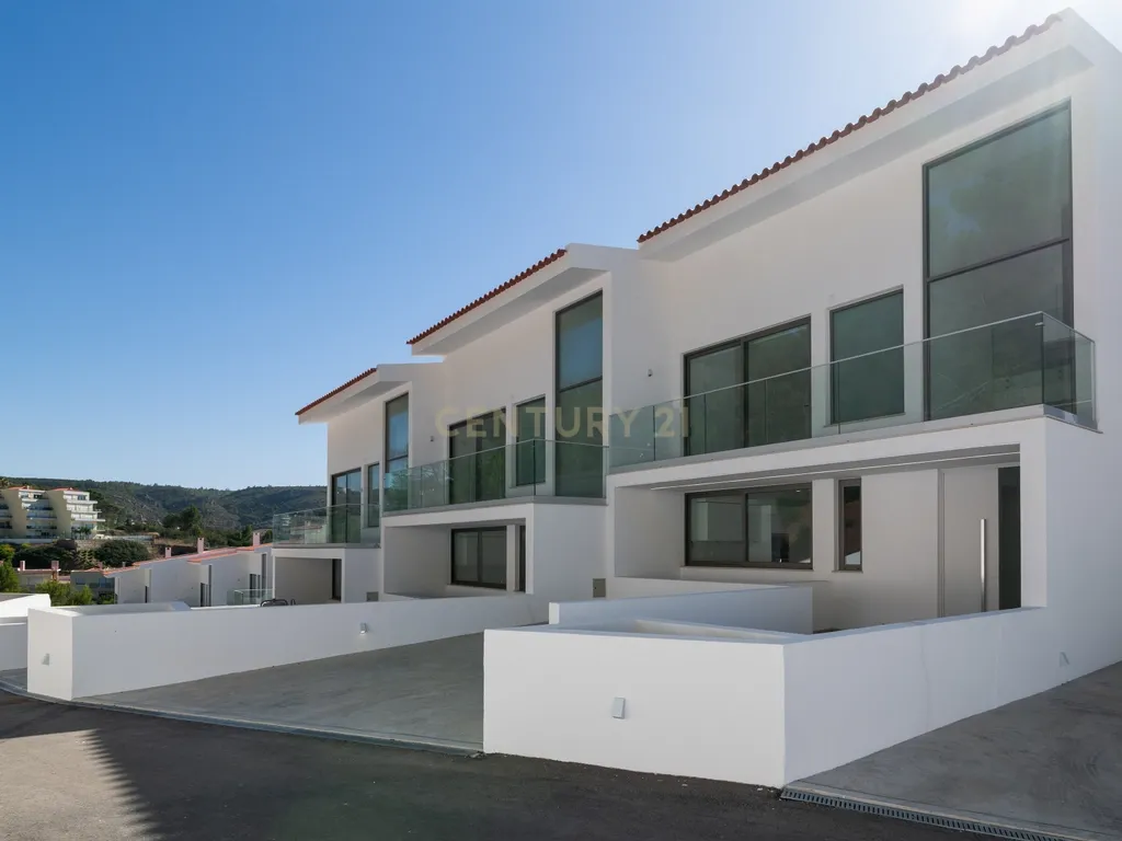 Condomínio Villas d’Ouro – Exclusividade e Conforto no Coração de Sesimbra - Image 64