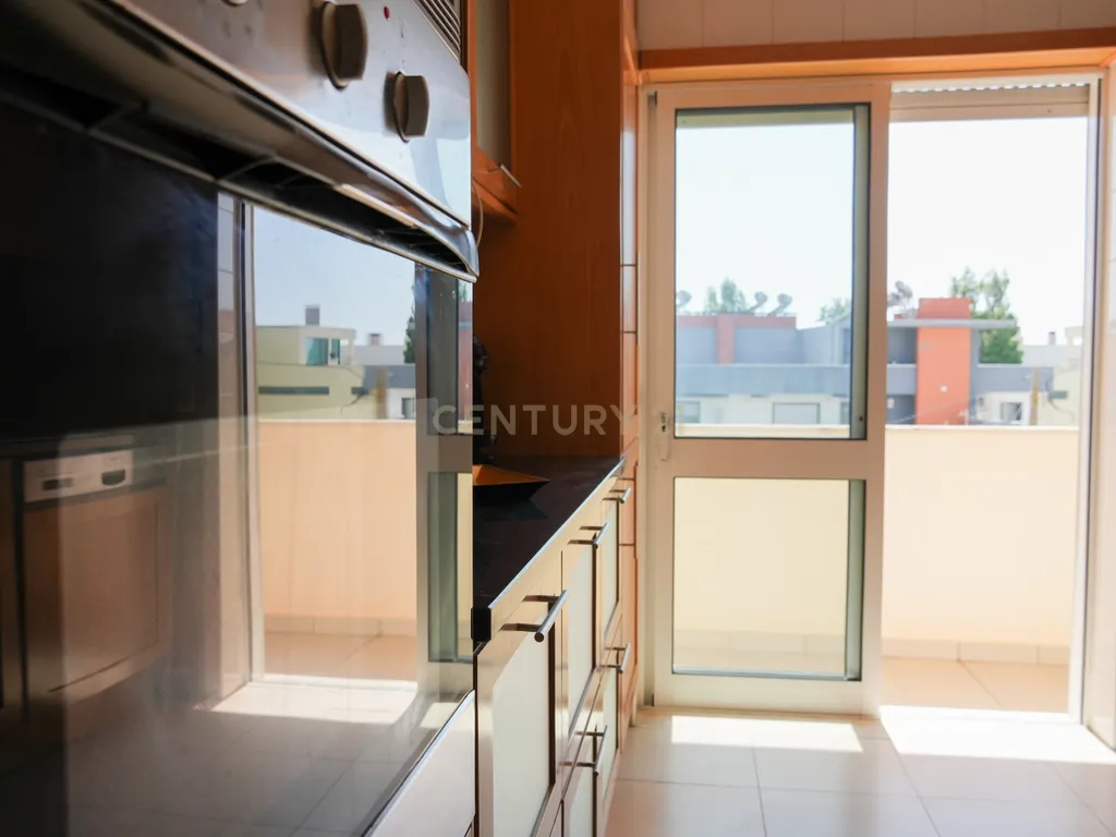 Apartamento T3 na Figueira da Foz (Buarcos) - condomínio fechado - Image 3