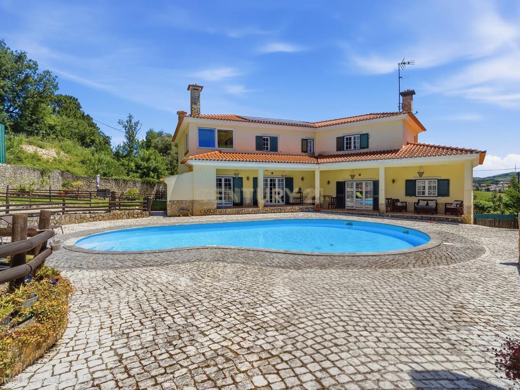 Moradia com 5 quartos e piscina, Gradil, Mafra - Image 1