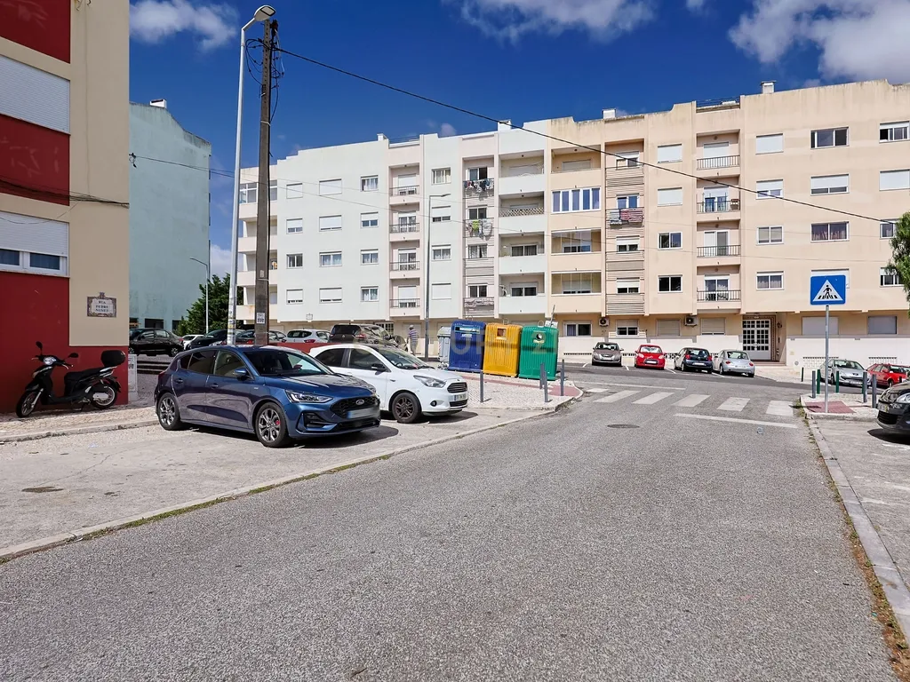š” T1 com Vista Mar | Rua Pedro Nunes, Monte AbraĆ£o ā Sintra - Image 19