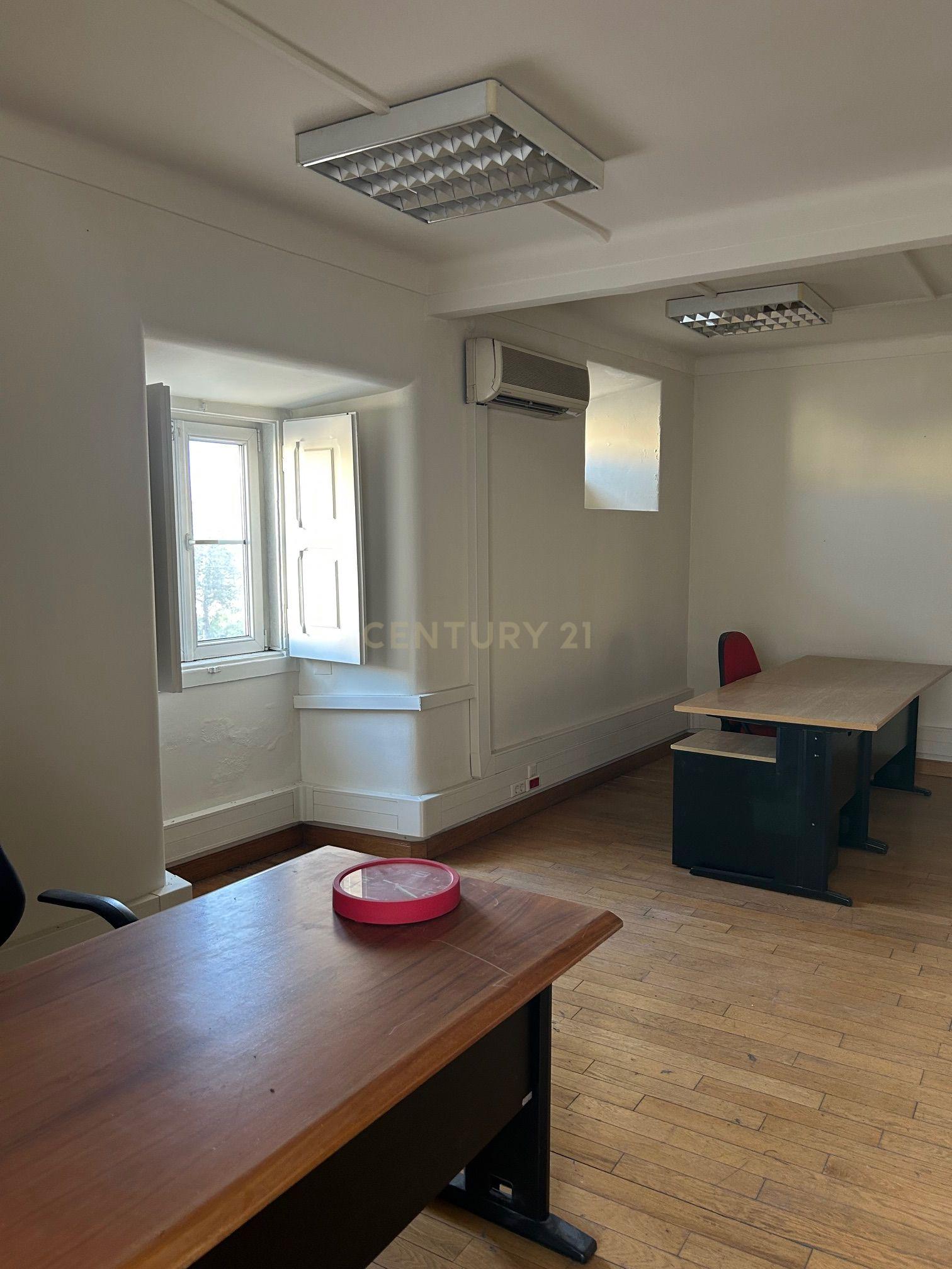 Escritório para Arrendamento na Baixa de Lisboa – Pronto a utilizar - Image 12
