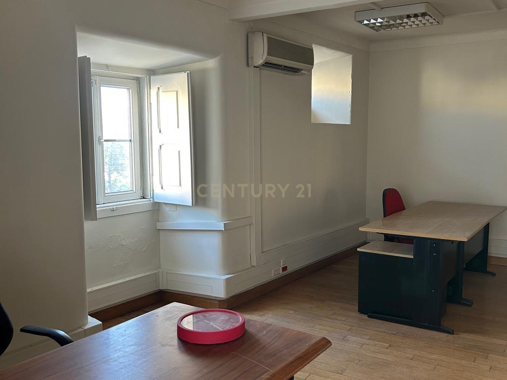 Escritório para Arrendamento na Baixa de Lisboa – Pronto a utilizar - Image 12