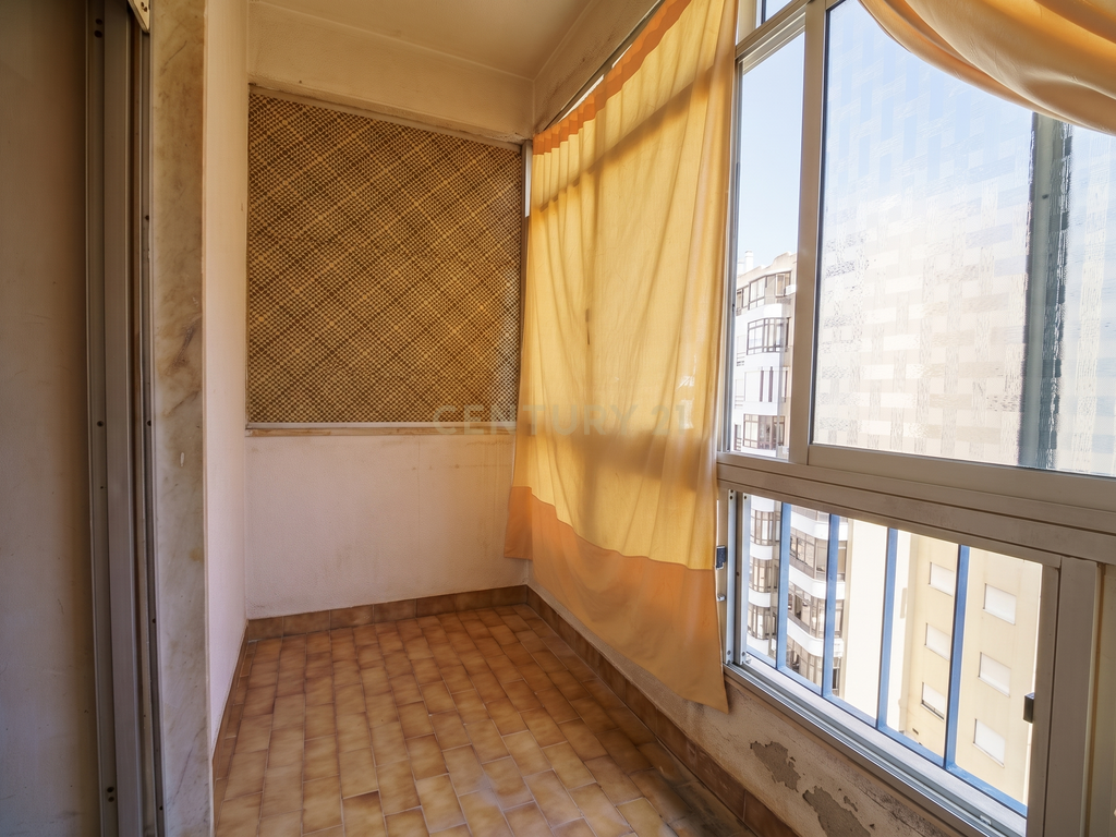 Apartamento T3 Almada - Image 30