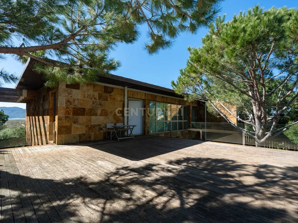 Moradia Exclusiva em Primeira Linha de Mar com Piscina Infinita / Tróia-Carvalhal - Image 86