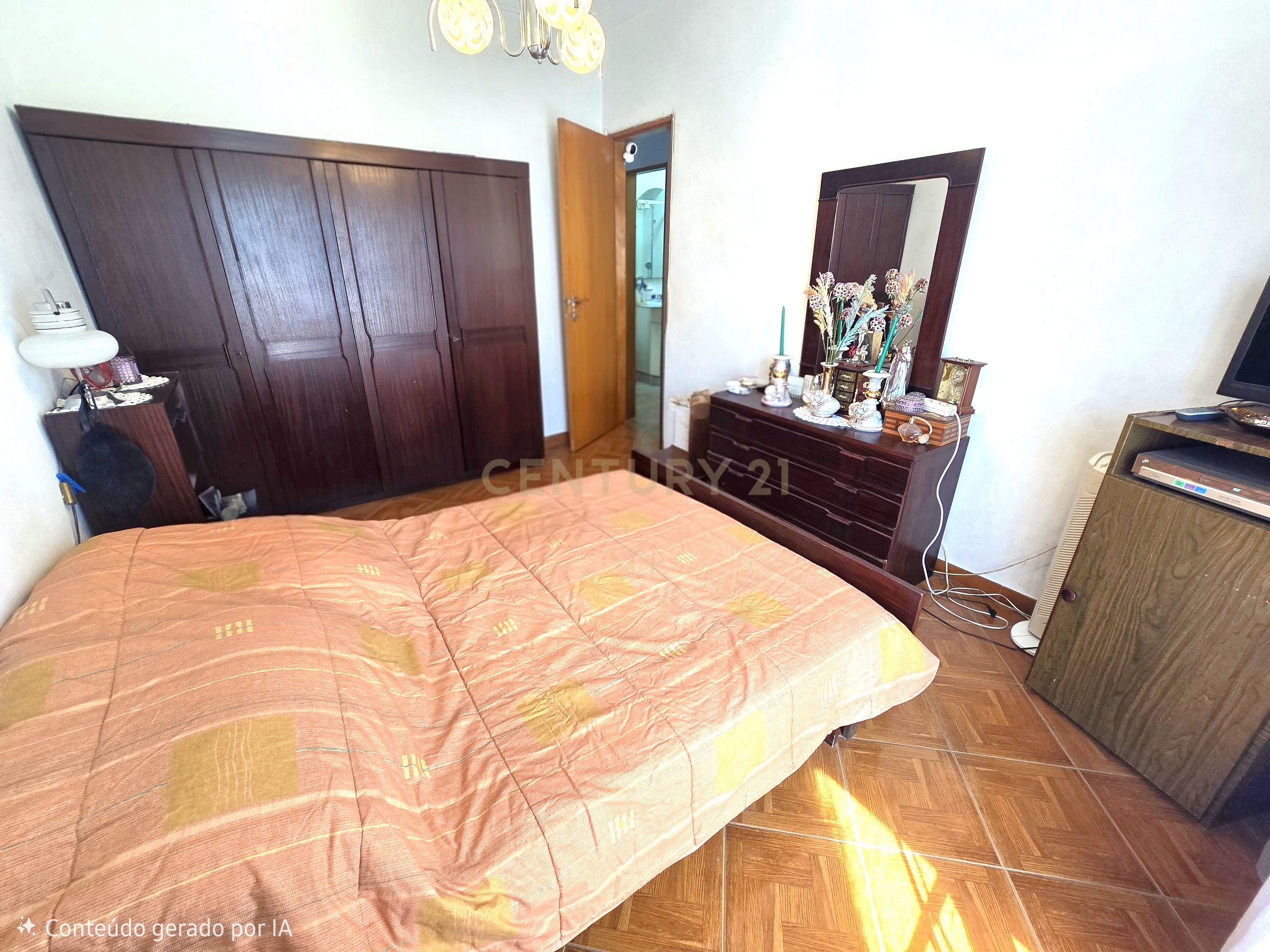 Fotografia 12 de Apartamento T3 com varandas e arrecadação