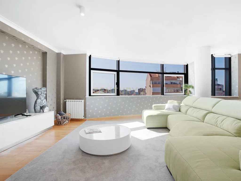 Apartamento T5 Duplex de Luxo para Arrendamento – Avenida do Brasil, Lisboa - Image 6