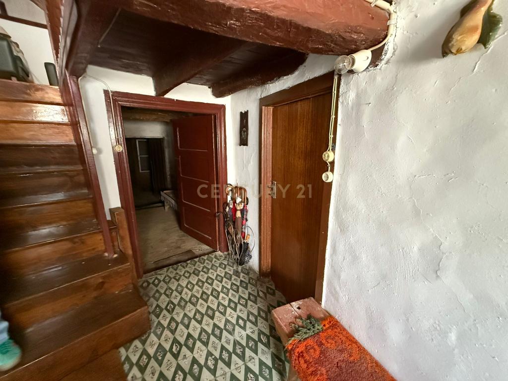 Casa T4 com Jardim e Adega em Vimioso - 53.000€ - Image 20