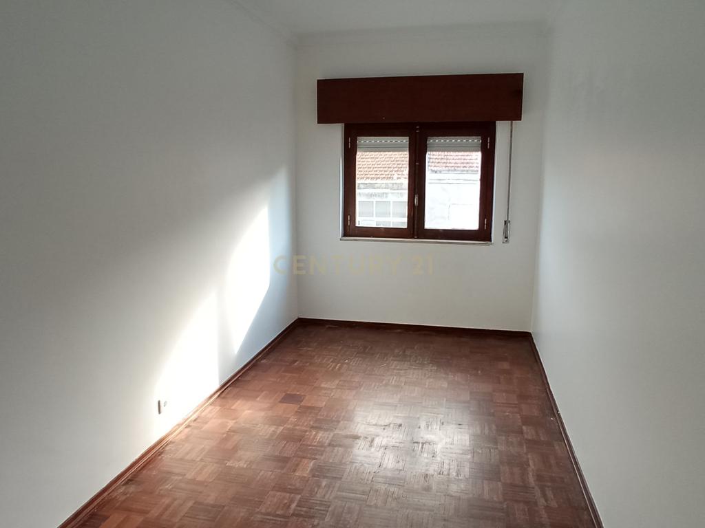 Apartamento t2, em São Sebastião, Setubal - Image 9