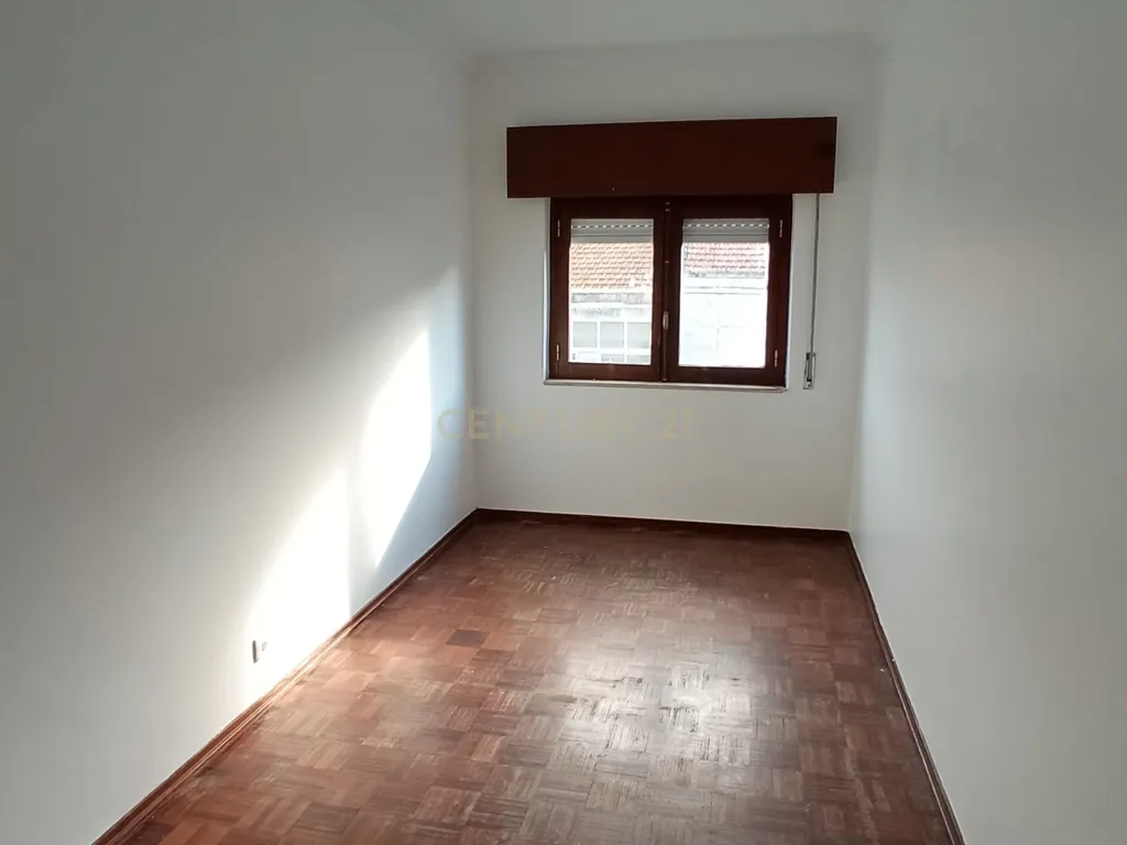 Apartamento t2, em São Sebastião, Setubal - Image 9