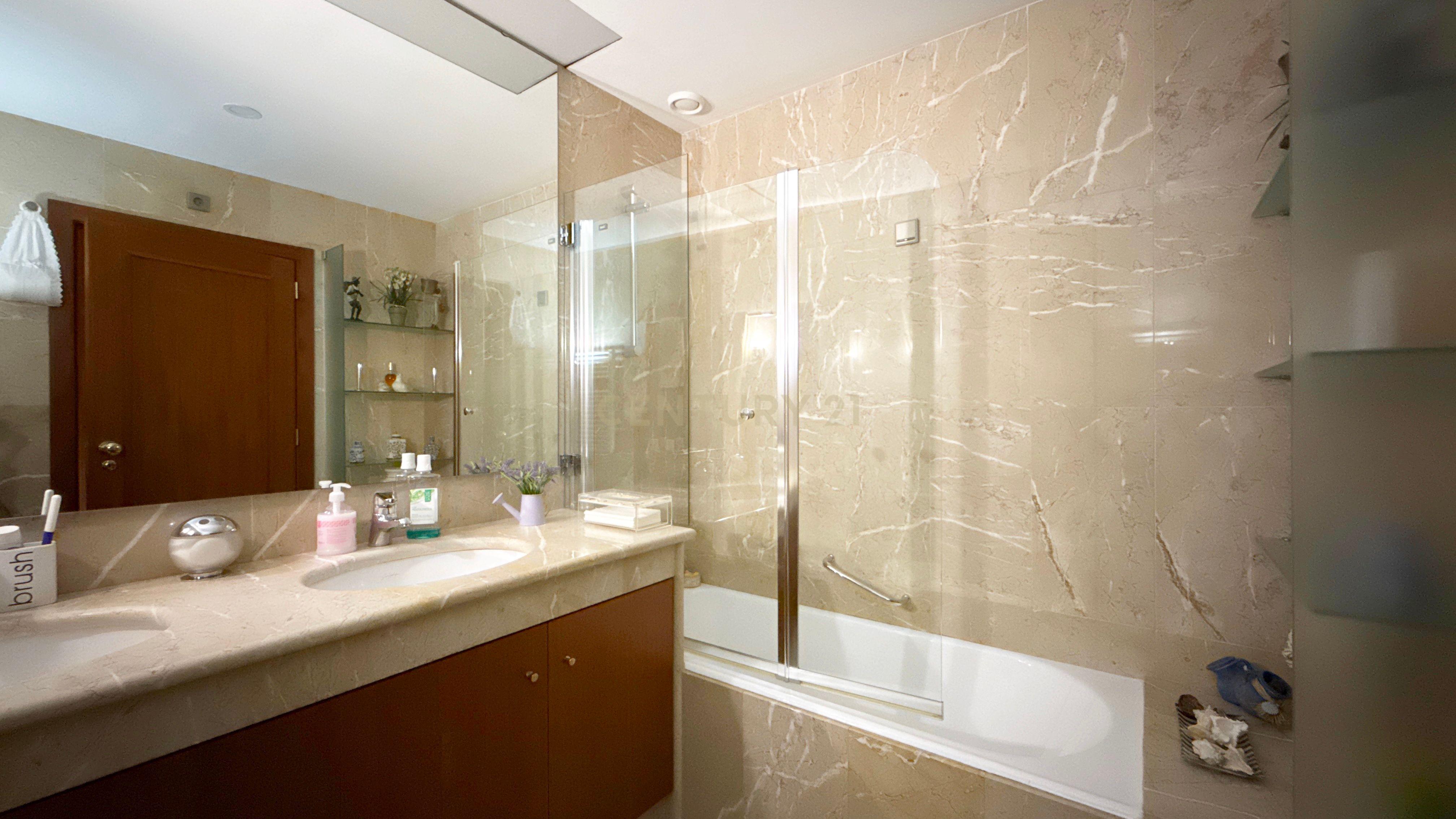 APARTAMENTO T5 DUPLEX | VISTA RIO | LORDELO DO OURO – FOZ, PORTO - Image 11