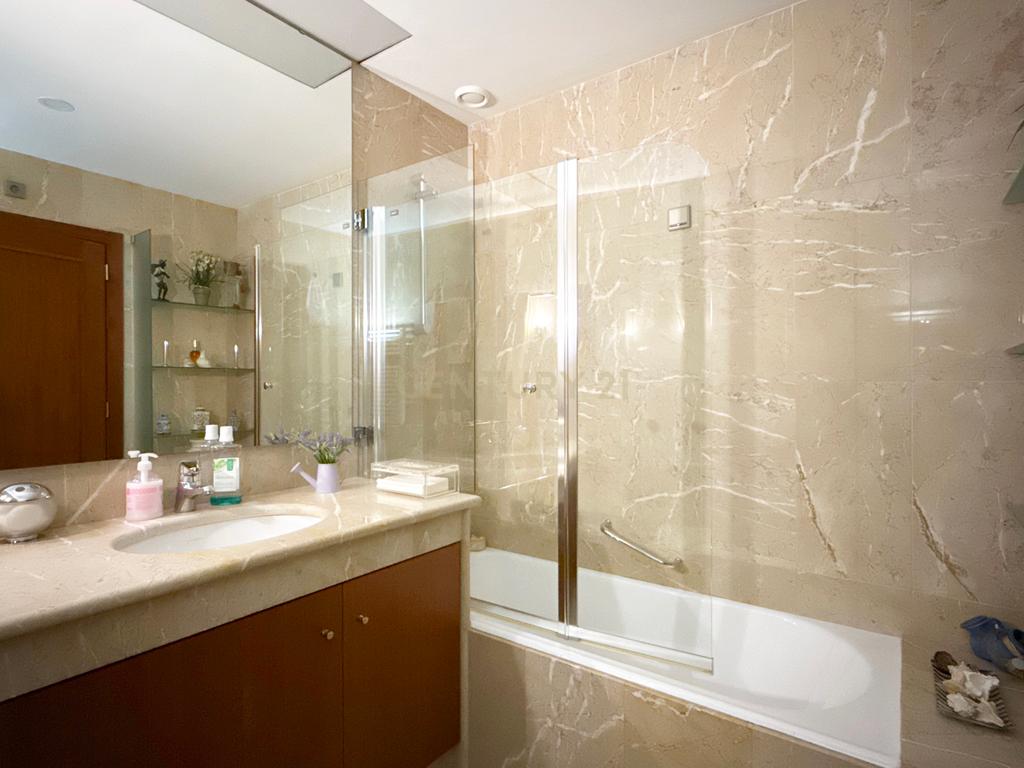 APARTAMENTO T5 DÚPLEX | VISTA RIO | LORDELO DO OURO – FOZ, PORTO - Image 11
