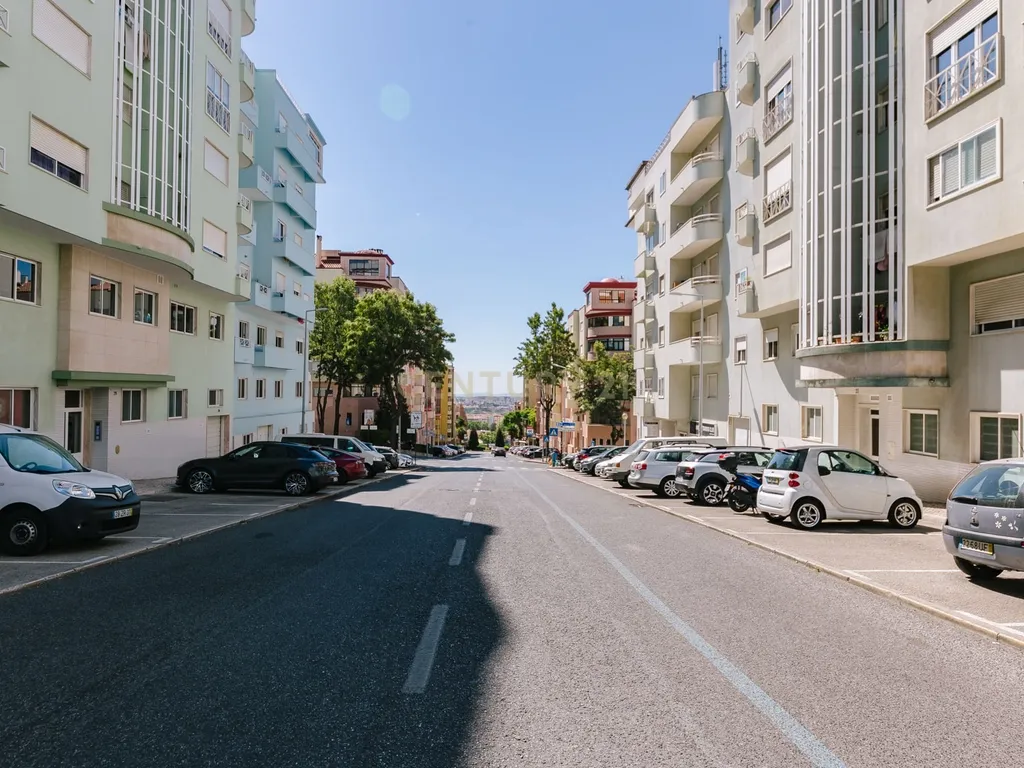 T3 para arrendamento -Situado na Avenida da Liberdade| Ramada - Image 38