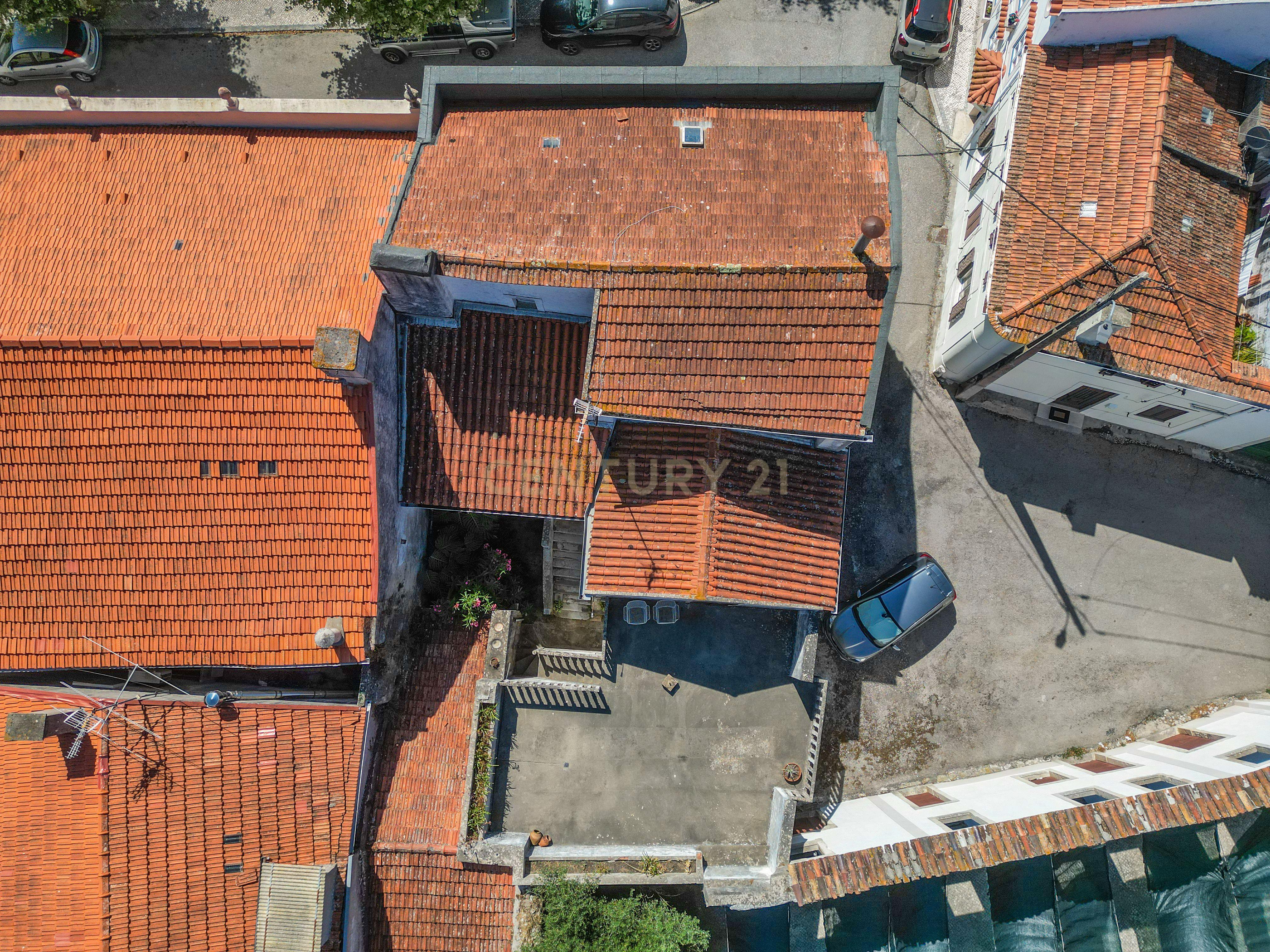 Fotografia 8 de Venda de 1/3 de Propriedade Histórica com 3 Pisos, Garagem e Terraço – Maiorca, Figueira da Foz