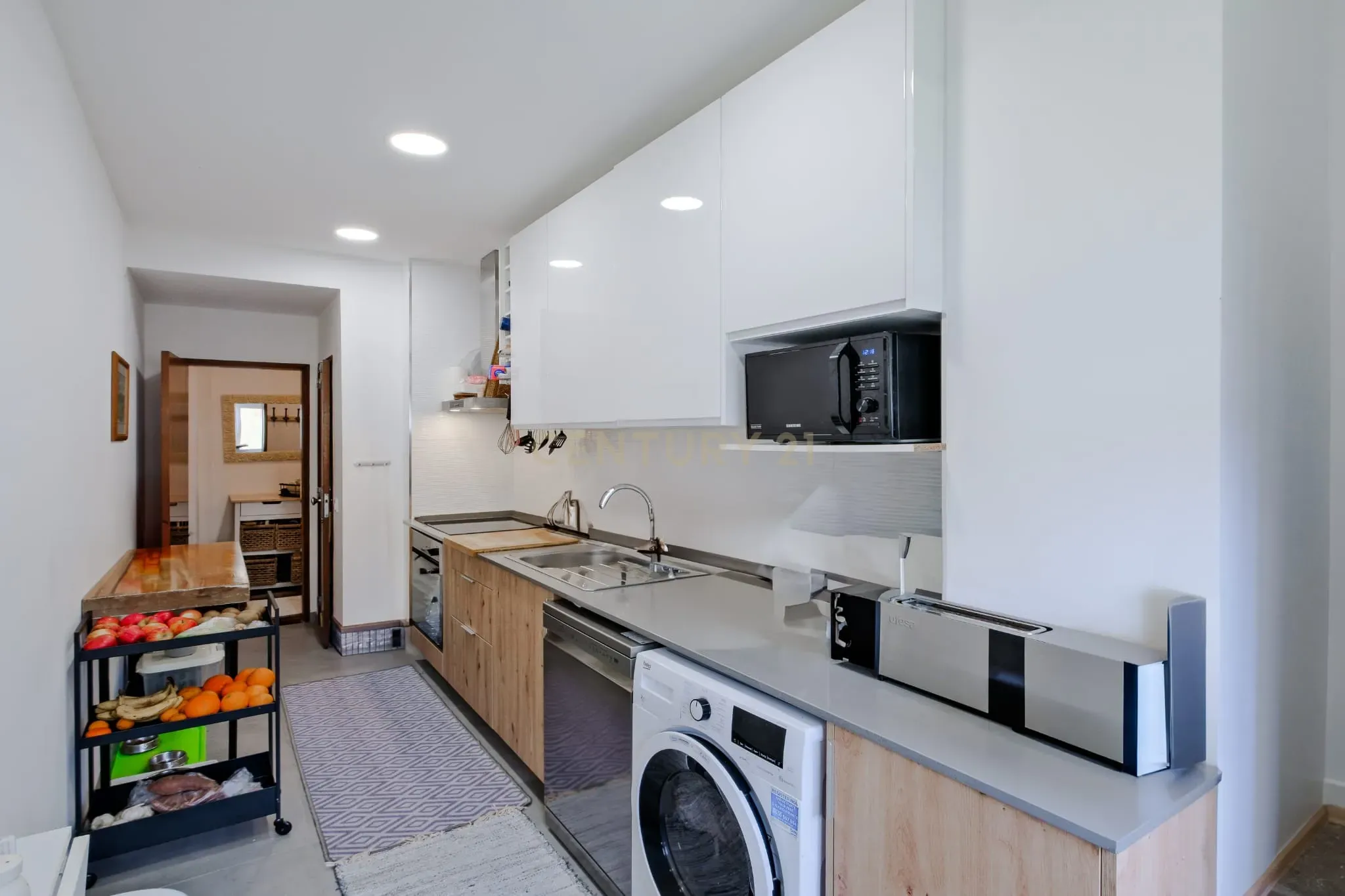 Apartamento T2 Remodelado em Tires - Image 4