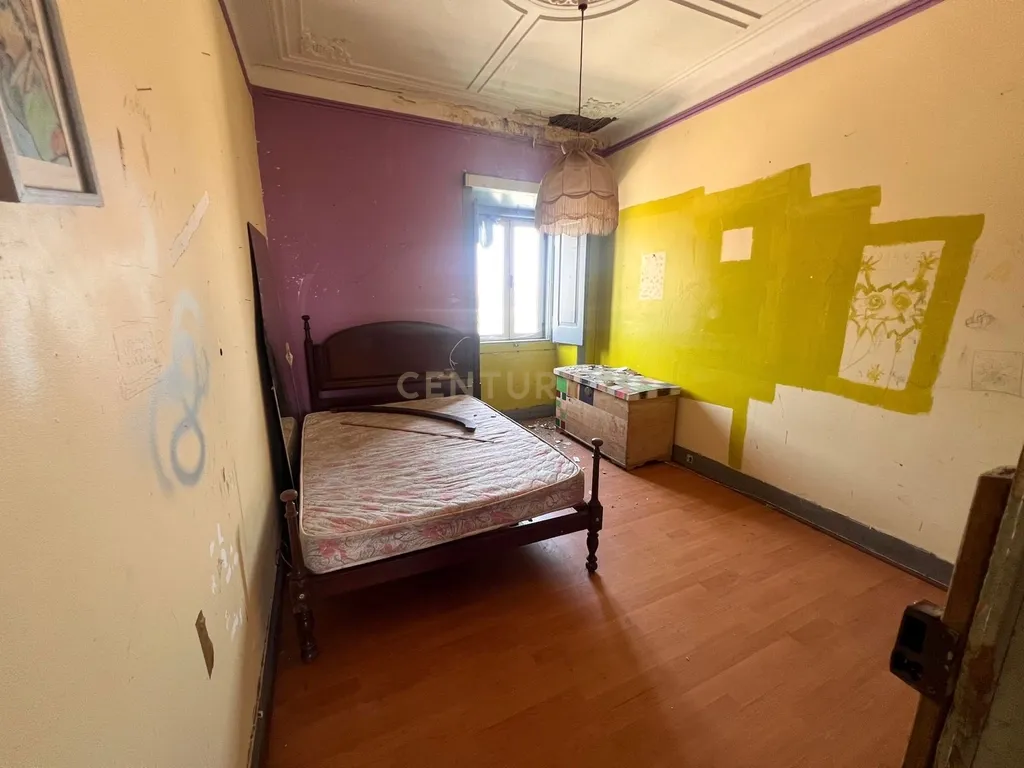 Prédio com terreno para construção e 3 Casas com frente para 2 ruas - Image 13