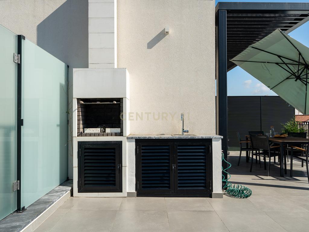 Apartamento T3+1 duplex, com terraço e estacionamento, no centro da cidade de Torres Vedras - Image 64