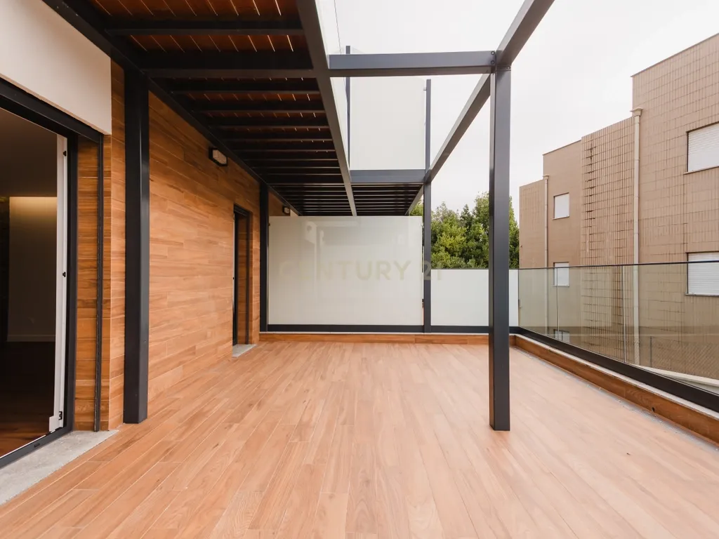 Moradia T3 de excelência no centro de Leiria - Image 17