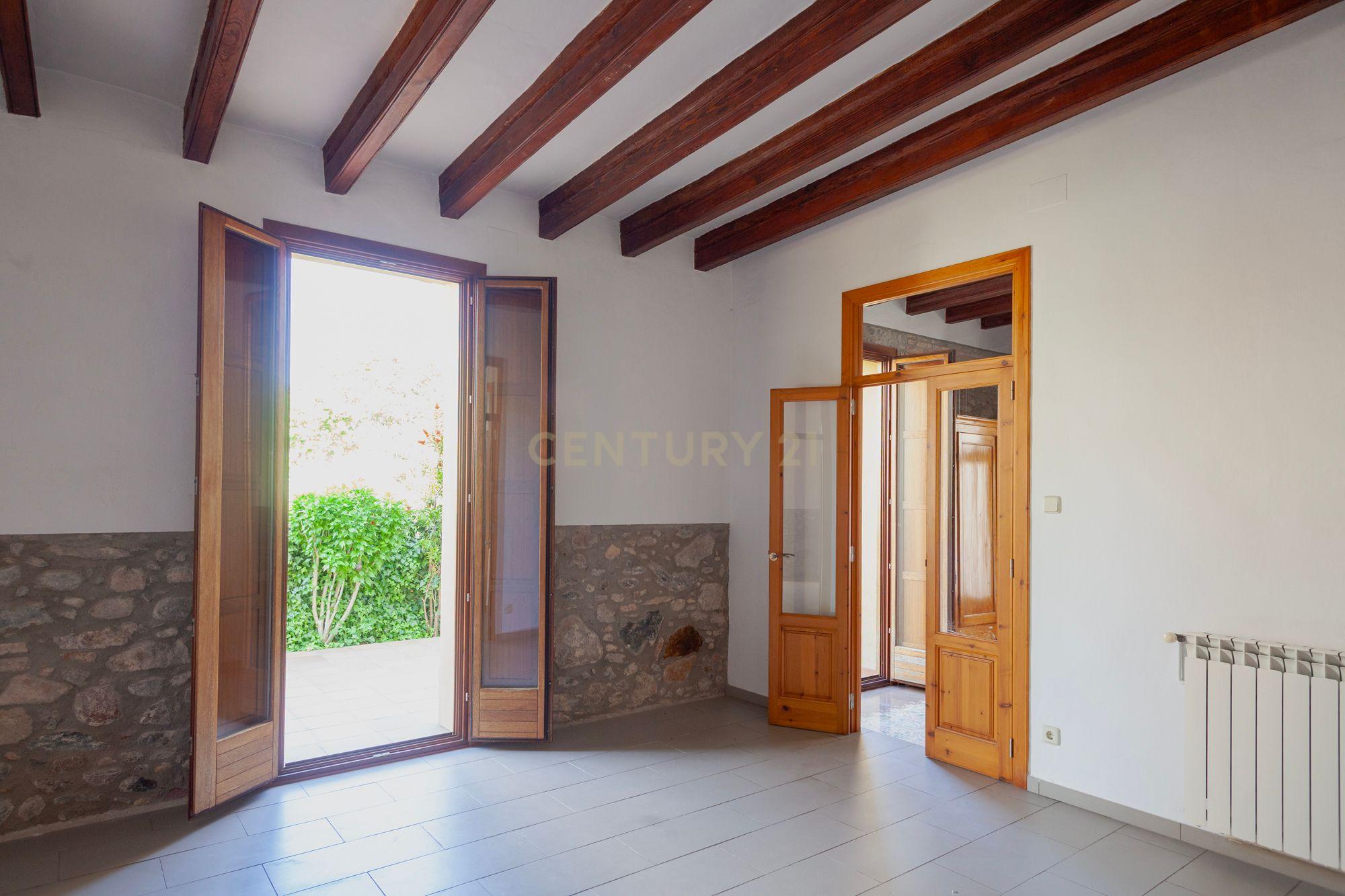 Encanto modernista no rés do chão com jardim – La Garriga - Image 6