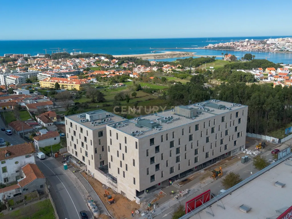 APARTAMENTO T2 | NOVO | SUITE | ARRENDAMENTO | CONDOMÍNIO COM PISCINA| GINÁSIO | PADEL - Image 1