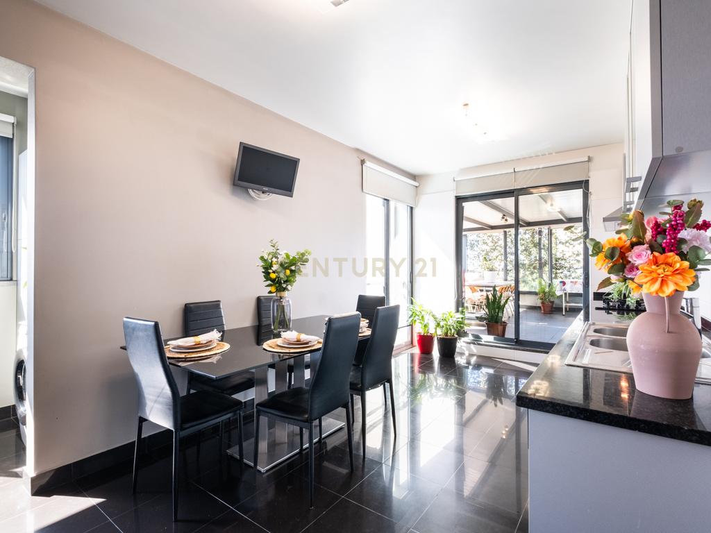 Penthouse com Vista Mar em Funchal, Madeira - Image 25