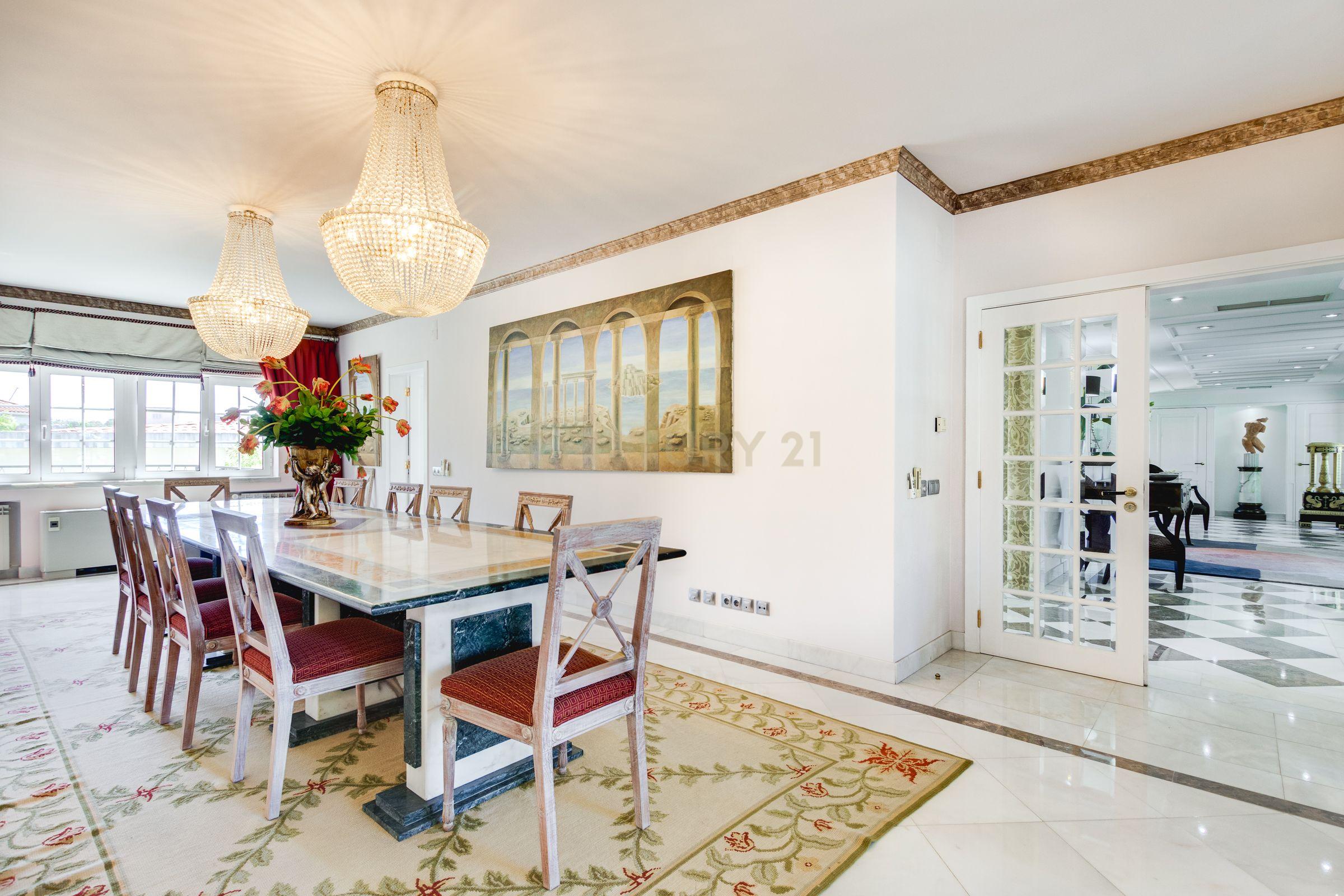Fotografia 10 de Exclusiva Moradia de Luxo com 1.300 m² no Coração de Alvalade, Lisboa