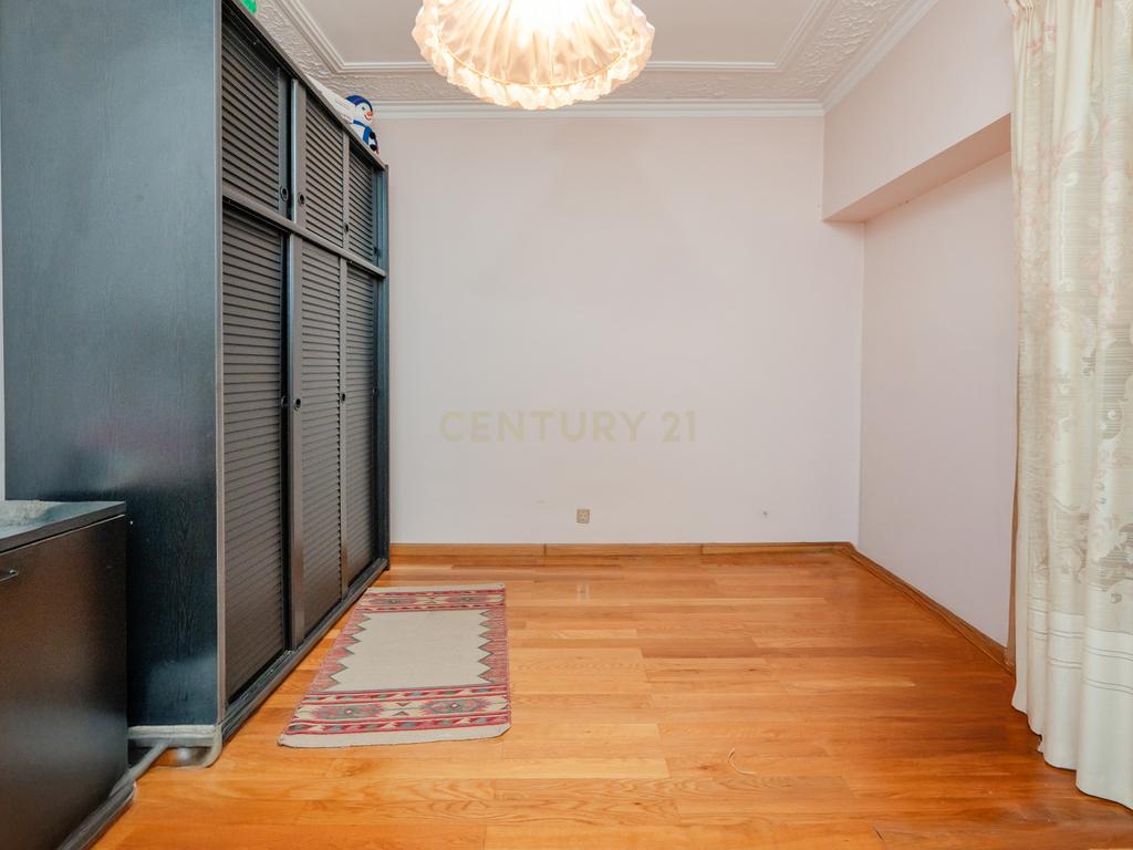 🏡 Moradia com Terreno c/ 300 m2, na Portela da Azóia - Image 17