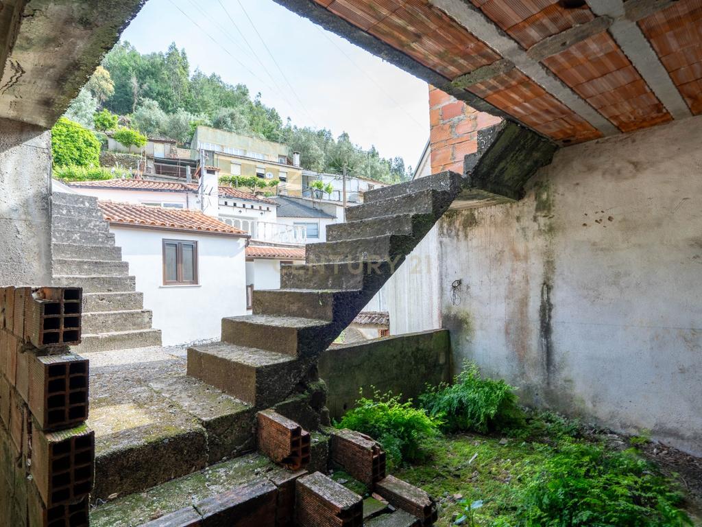Moradia para reconstrução - Semide - Image 36