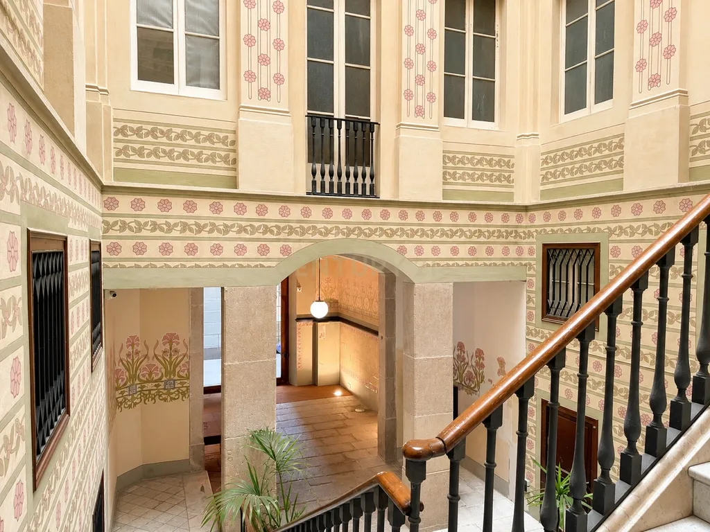 Apartamento renovado de 2 quartos junto ao Porto de Barcelona - Image 21