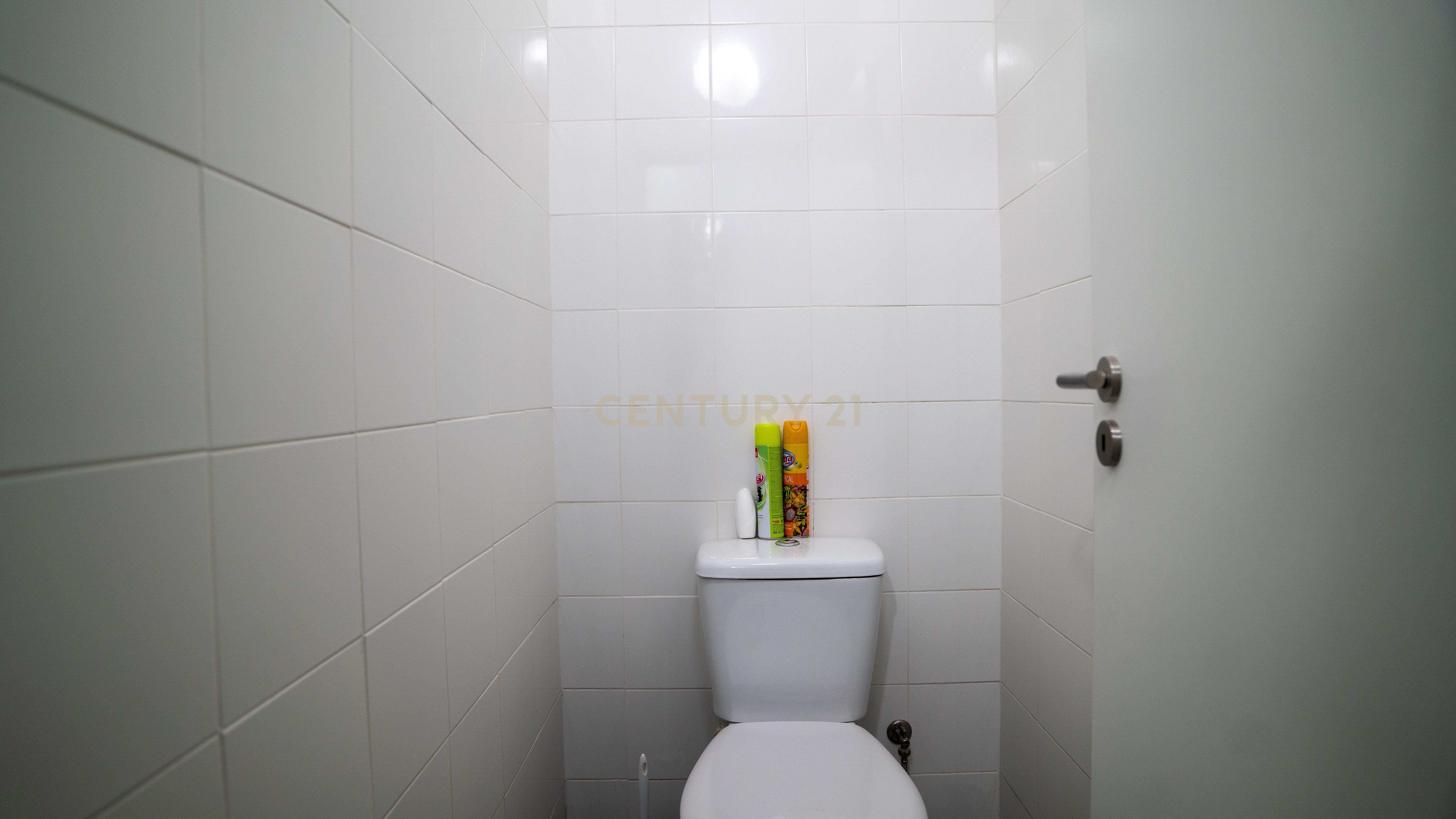 Escritório Mobilado para Arrendamento – Ramada, Odivelas | 92m² | 1.000€/mês - Image 20