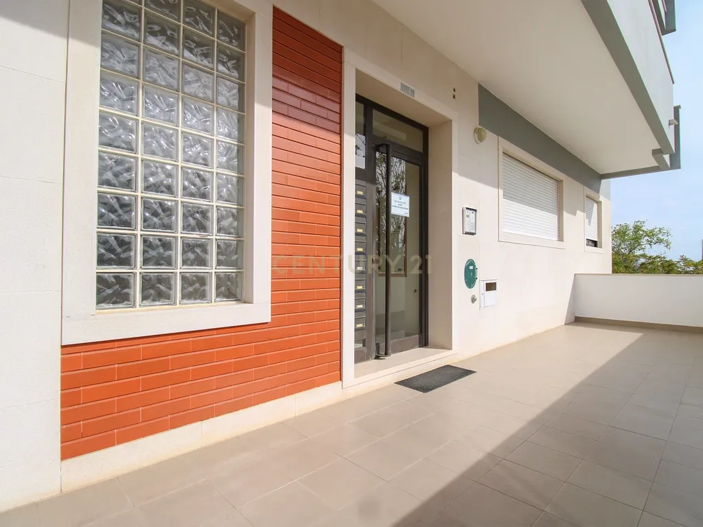 Apartamento T3 centro Palmela - Image 36